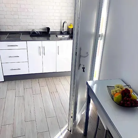 Estudio Con Terraza B Apartment